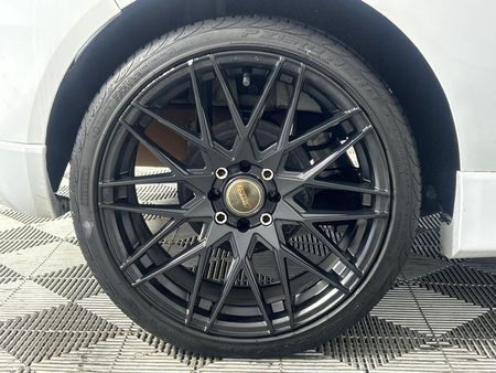 2010-Ford-Fiesta-16i-Titanium-3-dr_6
