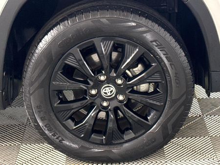 2023-Toyota-Urban-Cruiser-15-Xs-Auto_4
