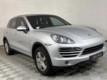 2012-Porsche-Cayenne-Diesel-Auto_16
