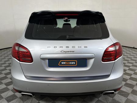 2012-Porsche-Cayenne-Diesel-Auto_18