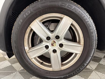 2012-Porsche-Cayenne-Diesel-Auto_4