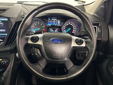 2017-Ford-Kuga-20-EcoBoost-Titanium-AWD-Auto_11