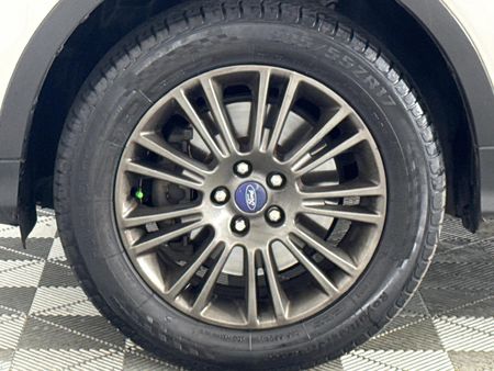2017-Ford-Kuga-20-EcoBoost-Titanium-AWD-Auto_4
