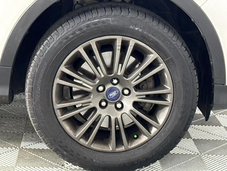 2017-Ford-Kuga-20-EcoBoost-Titanium-AWD-Auto_5