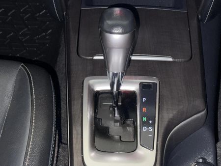 2021-Toyota-Fortuner-28-GD-6-4x4-Auto_10