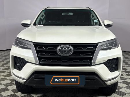 2021-Toyota-Fortuner-28-GD-6-4x4-Auto_14