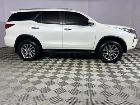 2021-Toyota-Fortuner-28-GD-6-4x4-Auto_16