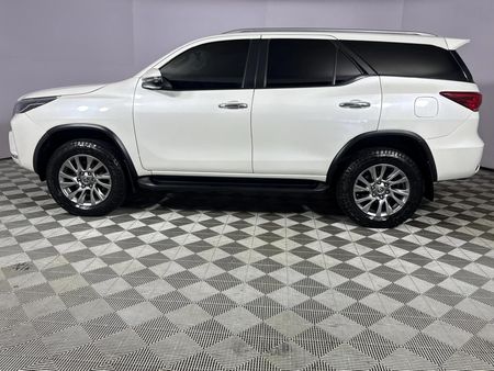 2021-Toyota-Fortuner-28-GD-6-4x4-Auto_18