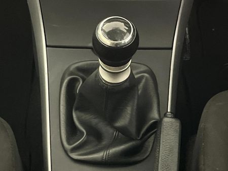2016-Toyota-Corolla-Quest-16_9