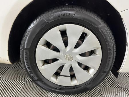 2016-Toyota-Corolla-Quest-16_4