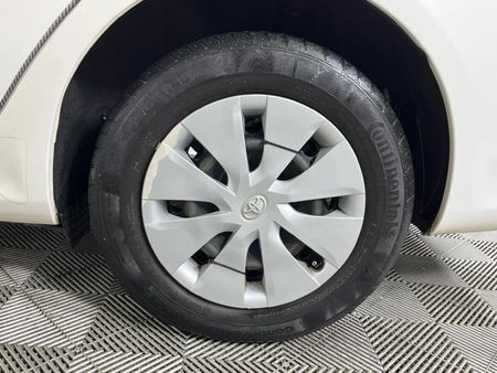 2016-Toyota-Corolla-Quest-16_5