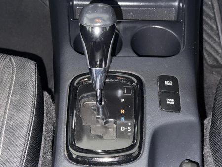 2019-Toyota-Hilux-28-GD-6-Raised-Body-Auto-Raider-Double-Cab_10