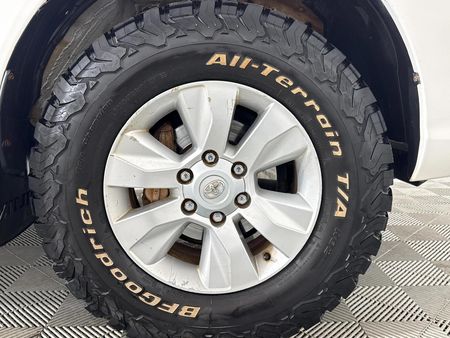 2017-Toyota-Hilux-28-GD-6-Raider-4x4-Extended-Cab_4