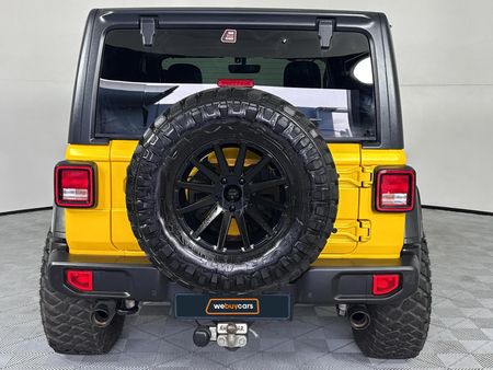 2021-Jeep-Wrangler-36-V6-Sahara-2-dr_17