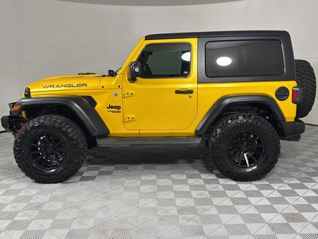 2021-Jeep-Wrangler-36-V6-Sahara-2-dr_18
