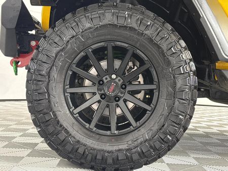 2021-Jeep-Wrangler-36-V6-Sahara-2-dr_3