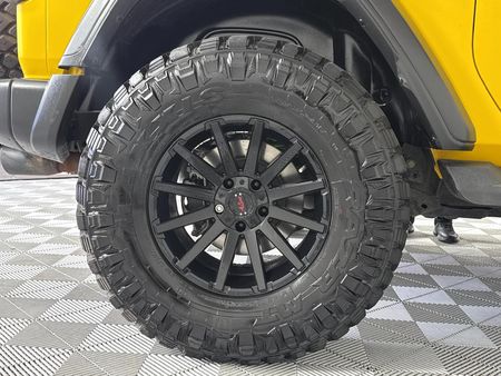 2021-Jeep-Wrangler-36-V6-Sahara-2-dr_6