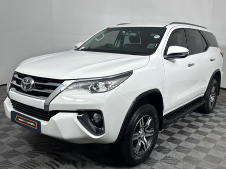 2019-Toyota-Fortuner-24-GD-6-Raised-Body-Auto_0