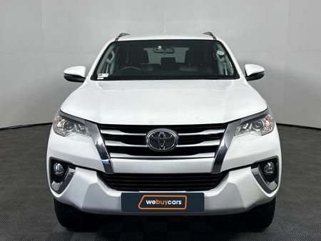 2019-Toyota-Fortuner-24-GD-6-Raised-Body-Auto_14