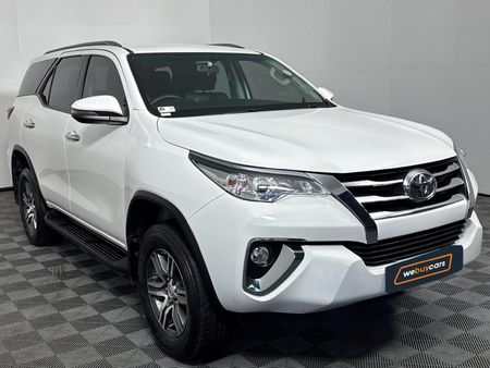 2019-Toyota-Fortuner-24-GD-6-Raised-Body-Auto_15