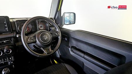 2023-Suzuki-Jimny-15-GLX_11