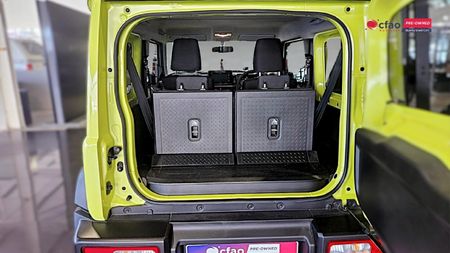 2023-Suzuki-Jimny-15-GLX_18