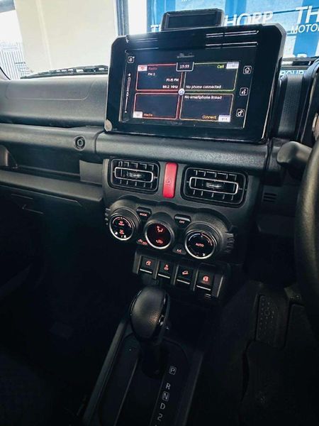 2023-Suzuki-Jimny-15-GLX-Auto_15