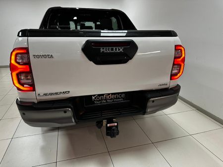2025-Toyota-Hilux-28-GD-6-RB-Legend-RS-4x4-Double-Cab-Auto-mhev_4