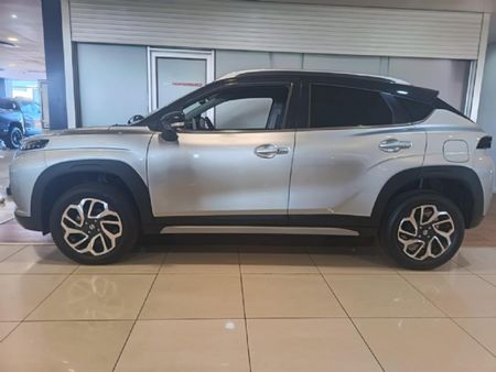 2026-Suzuki-Fronx-15-GLX_2