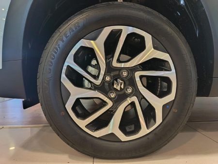 2026-Suzuki-Fronx-15-GLX_5