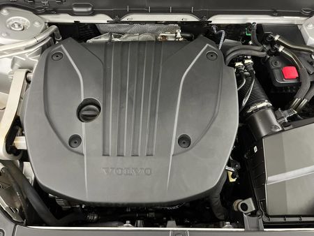 2023-Volvo-XC90-B5-R-Design-AWD_12