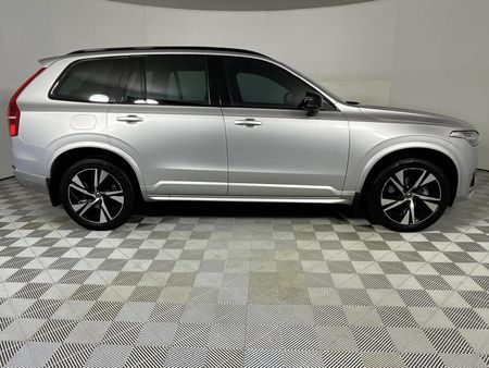 2023-Volvo-XC90-B5-R-Design-AWD_16