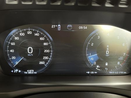 2023-Volvo-XC90-B5-R-Design-AWD_2