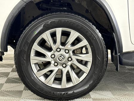2020-Toyota-Fortuner-28-GD-6-4x4-VX-Auto_3