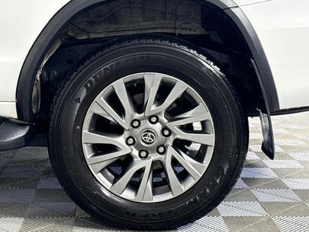 2020-Toyota-Fortuner-28-GD-6-4x4-VX-Auto_5