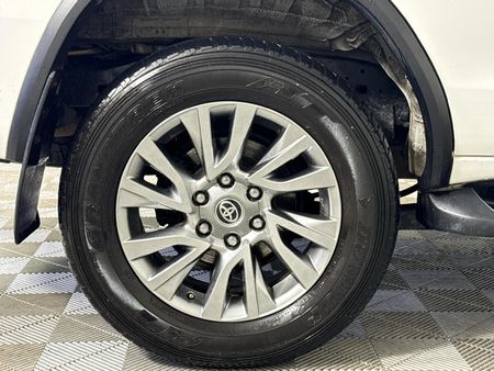 2020-Toyota-Fortuner-28-GD-6-4x4-VX-Auto_6