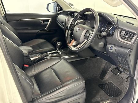 2020-Toyota-Fortuner-28-GD-6-4x4-VX-Auto_8