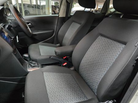 2024-Volkswagen-Polo-Vivo-16-Life_12