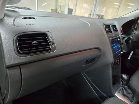 2024-Volkswagen-Polo-Vivo-16-Life_13