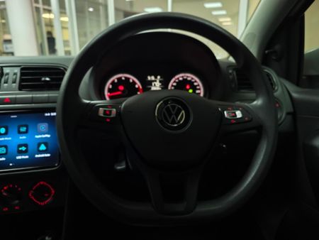 2024-Volkswagen-Polo-Vivo-16-Life_25
