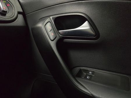 2024-Volkswagen-Polo-Vivo-16-Life_27