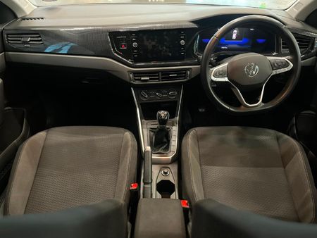 2024-Volkswagen-Polo-10-TSI-Life_9