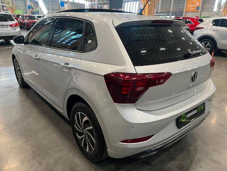 2024-Volkswagen-Polo-10-TSI-Life_4