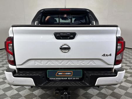 2021-Nissan-Navara-25-DDTi-LE-Plus-4X4-Auto-Double-Cab_16