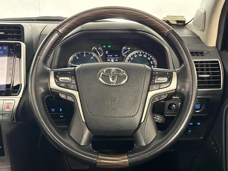 2021-Toyota-Land-Cruiser-Prado-28-GD-VX-L-Auto_10