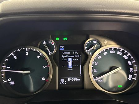 2021-Toyota-Land-Cruiser-Prado-28-GD-VX-L-Auto_2