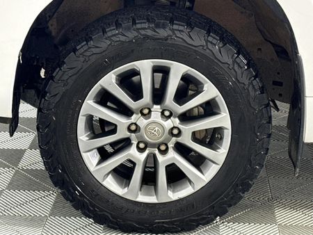 2021-Toyota-Land-Cruiser-Prado-28-GD-VX-L-Auto_4