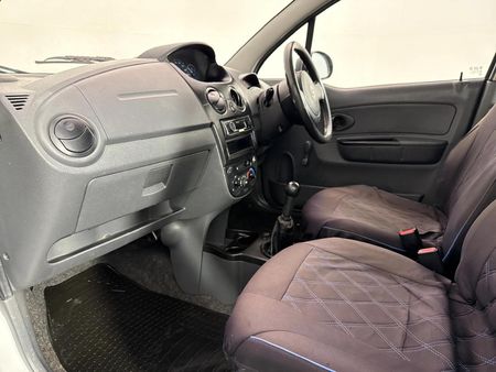 2009-Chevrolet-Spark-L_8