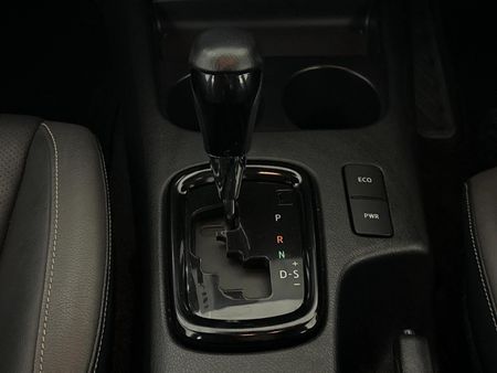 2022-Toyota-Hilux-28-GD-6-Raised-Body-Legend-Auto-Double-Cab_10