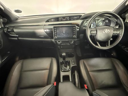 2022-Toyota-Hilux-28-GD-6-Raised-Body-Legend-Auto-Double-Cab_1